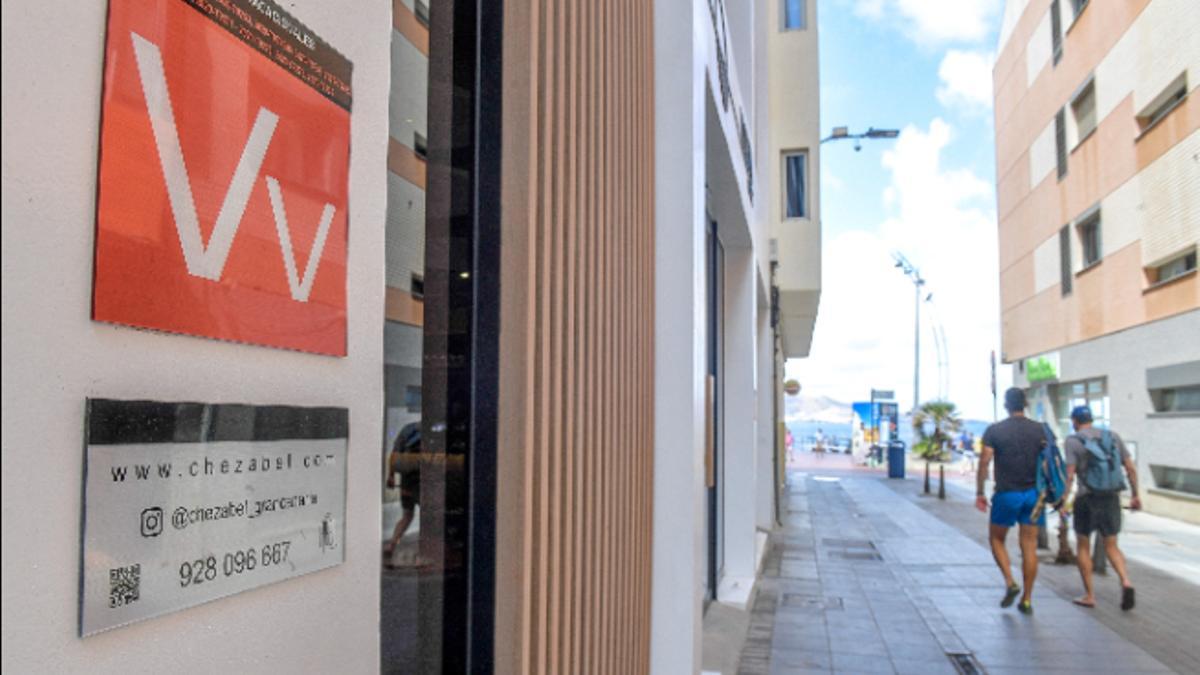 Viviendas vacacionales en las cercanía de la playa de Las Canteras.