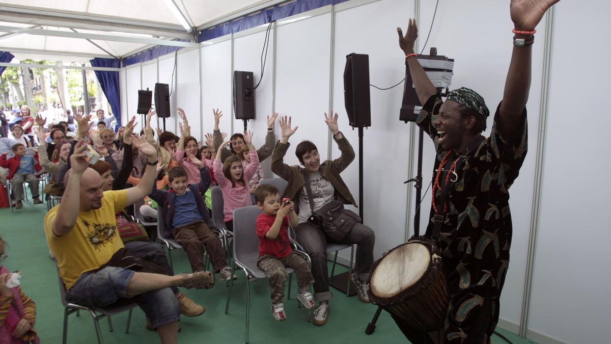 Victor Uwagba bei einem seiner Workshops.