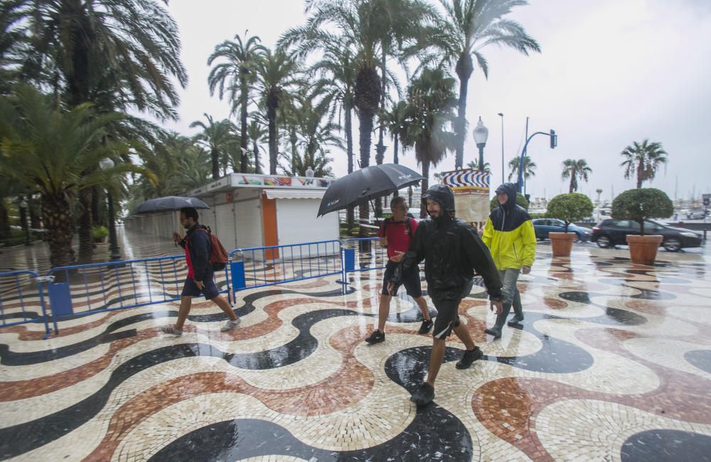 La gota fría causa inundaciones en la ciudad de Alicante