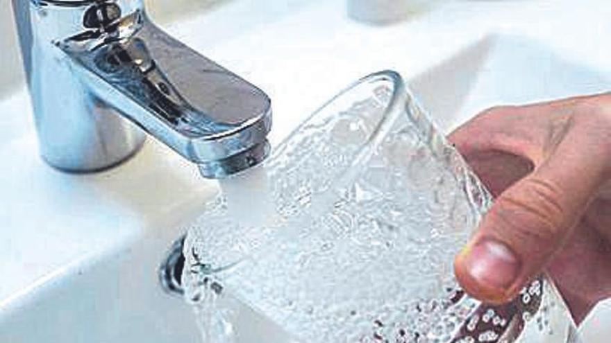 El PSOE replica al ayuntamiento que las certificaciones de Aenor no sitúan el agua de Badajoz entre las mejores del país