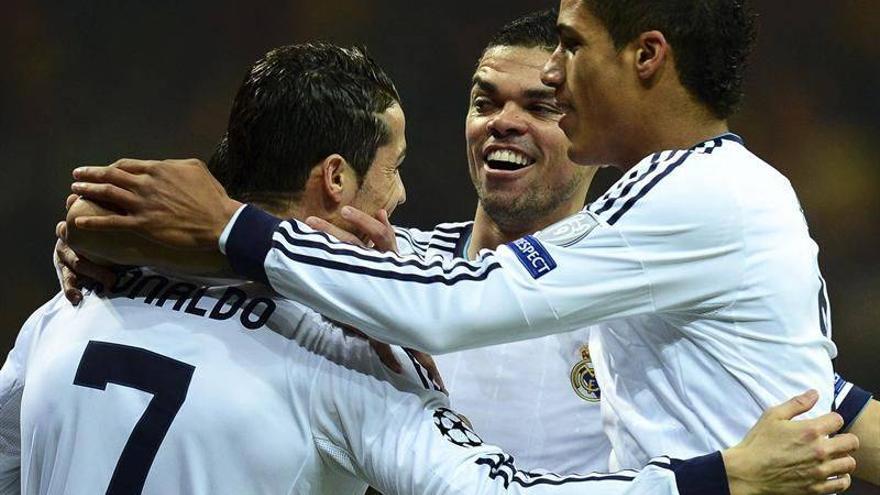 El Real Madrid accede a semifinales tras un susto en el infierno (3-2)