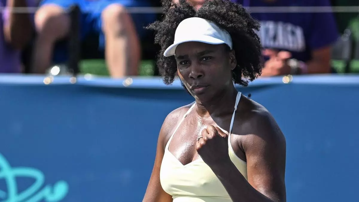 Venus Williams vuelve al tenis con victoria incluida
