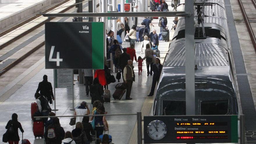 El viaje a Sevilla en AVE se quedará en una hora y 35 minutos.