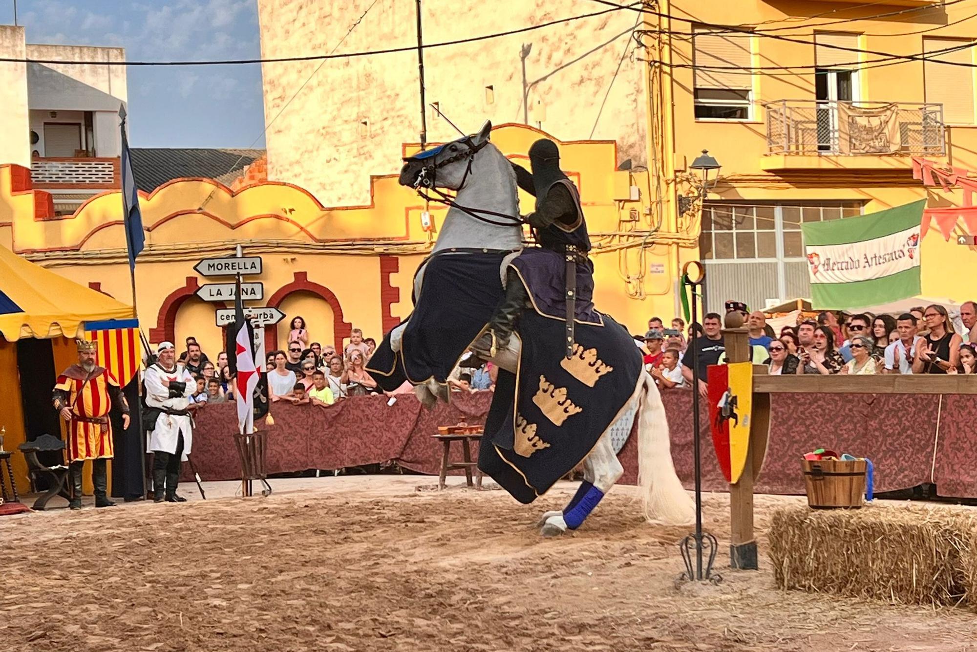 Épicas fotos de combate en el último día de Sant Mateu Medieval