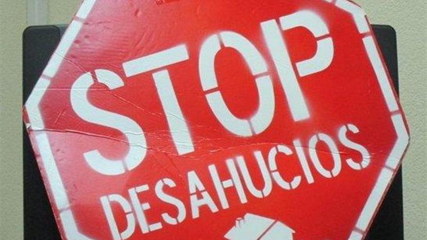 Los desahucios por impago del alquiler caen por primera vez en dos años