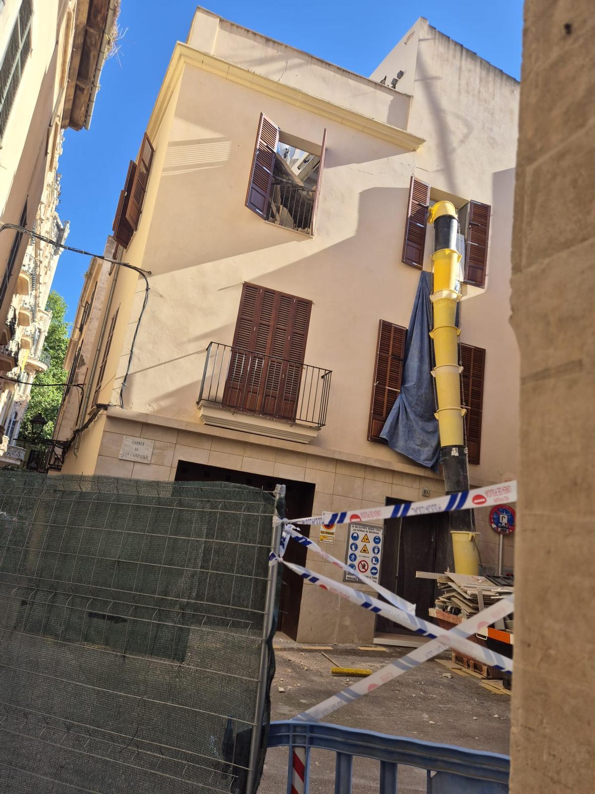 Derrumbe de un edificio en la calle Can Campaner de Palma