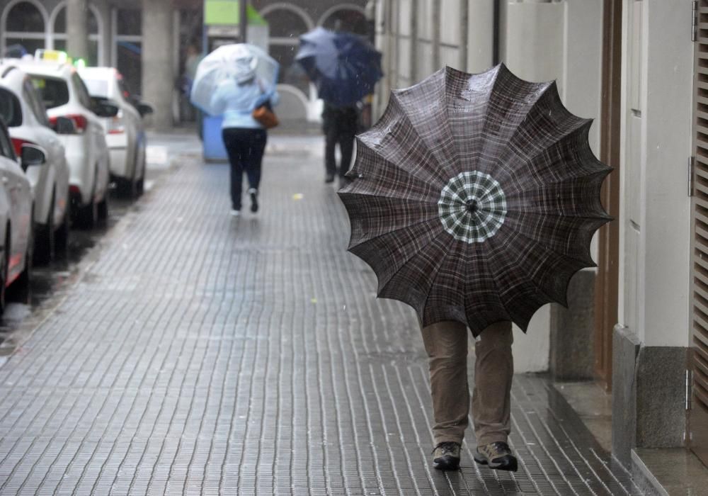 Día de paraguas en A Coruña