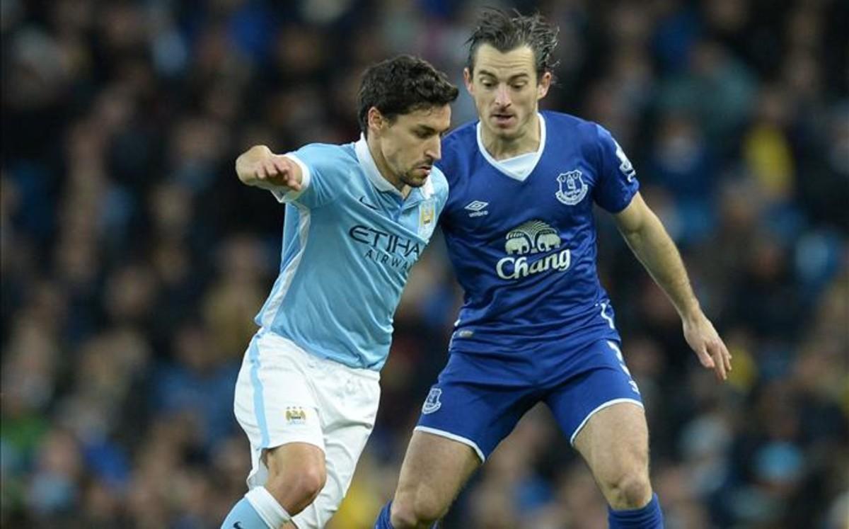 Jesús Navas confía en las opciones del Manchester City en Champions