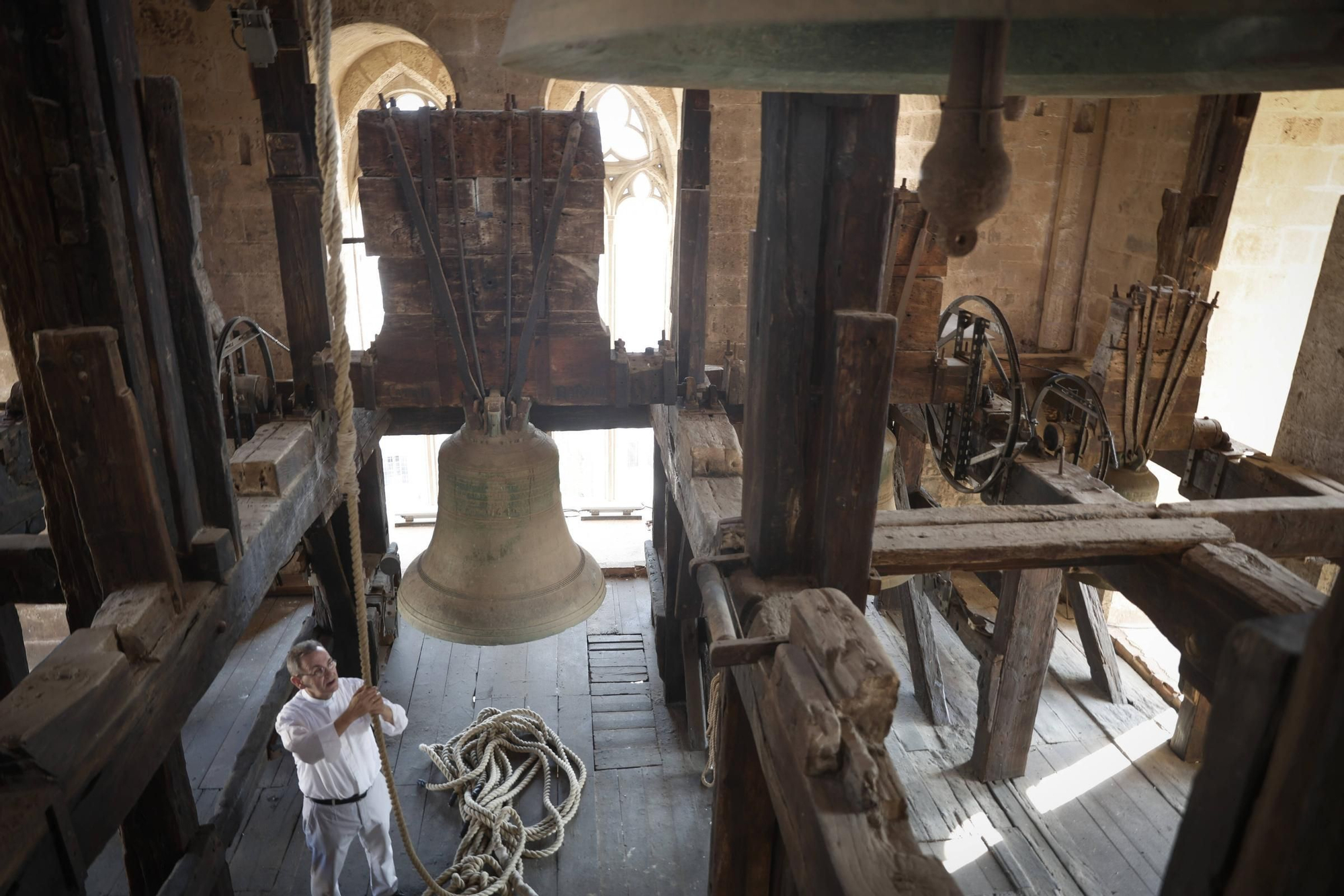 Así es la torre del campanario donde se encuentra N'Aloi.