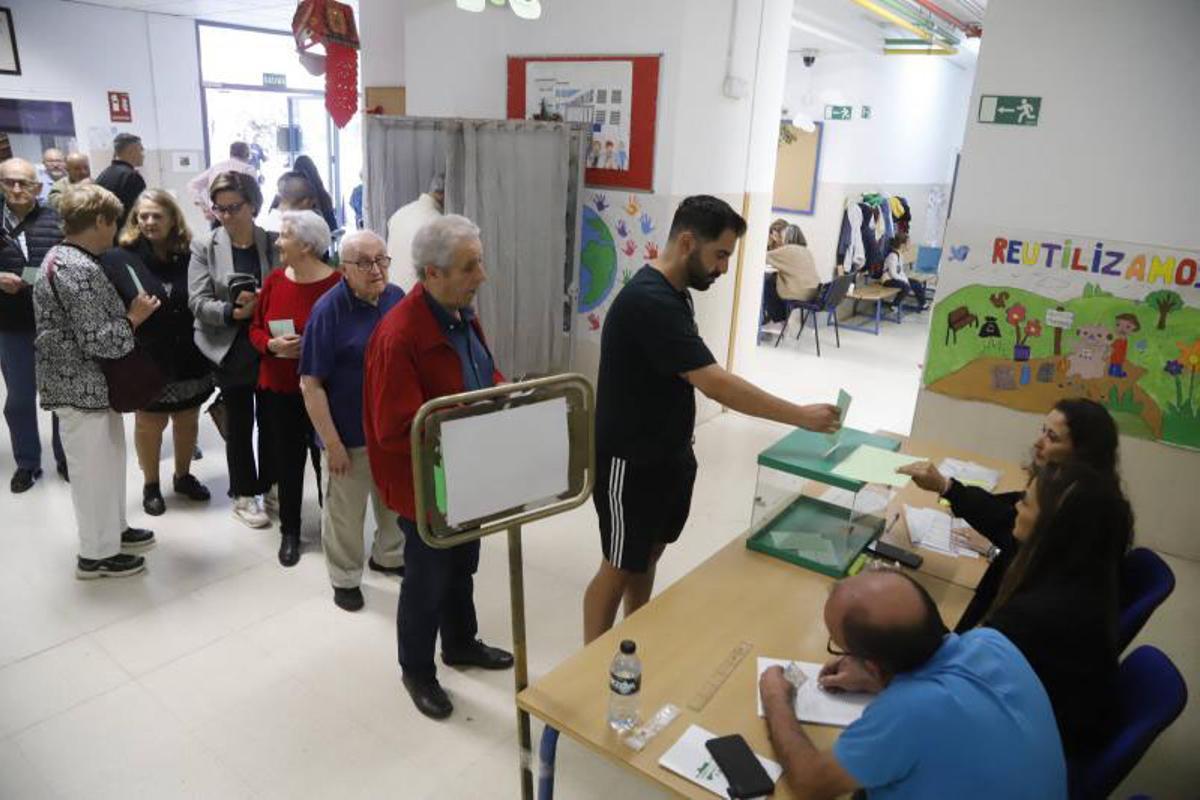 Córdoba capital vota para las elecciones andaluzas Córdoba capital vota para las elecciones andaluzas