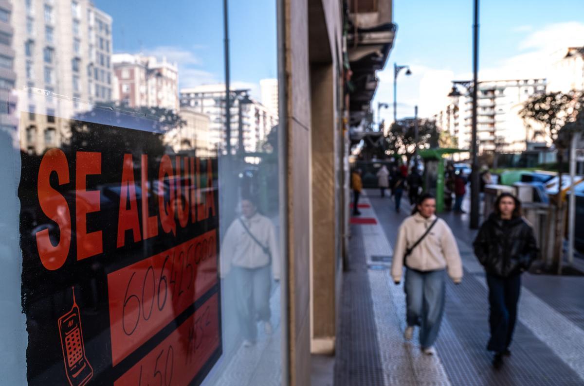 La nueva ley andaluza revisa el sistema de depósito de fianzas de alquiler