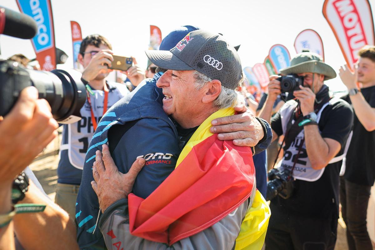 Carlos Sainz conquista su cuarto Dakar