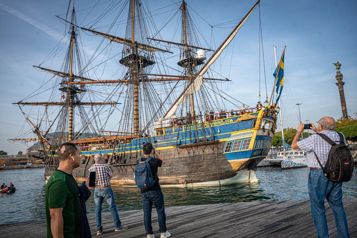 El Götheborg de Suecia, el velero más grande del mundo, recala en Barcelona