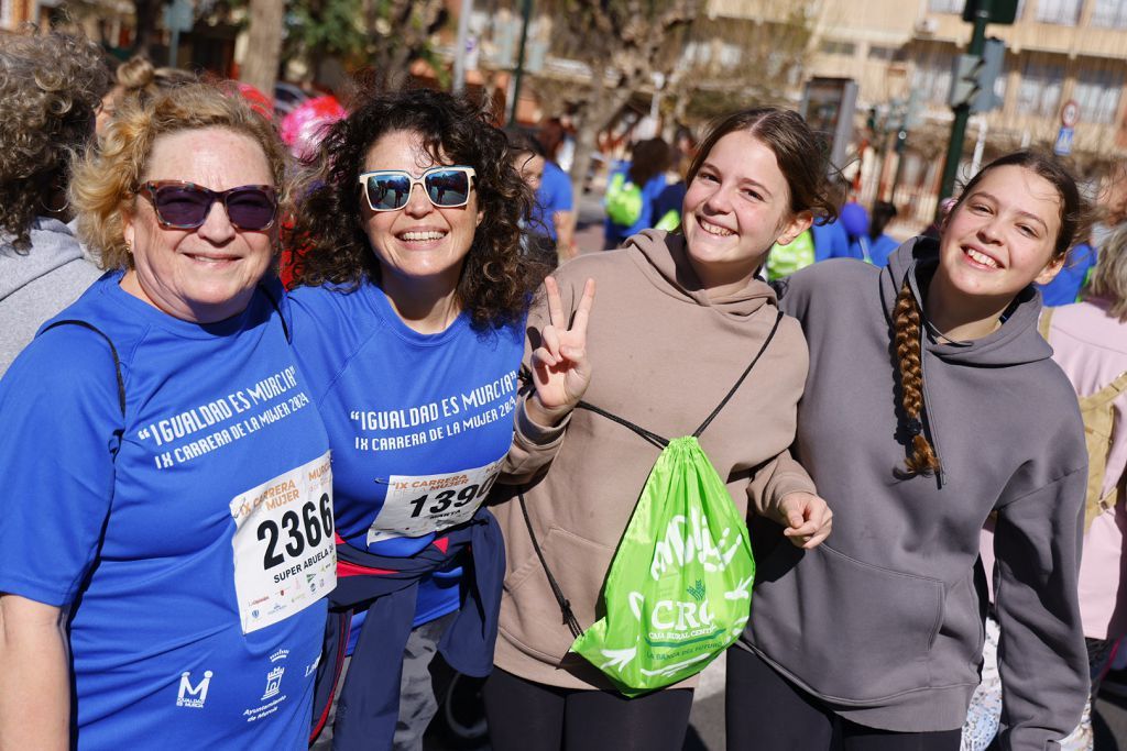 Imágenes del recorrido de la Carrera de la Mujer: avenida Pío Baroja y puente del Reina Sofía (II)