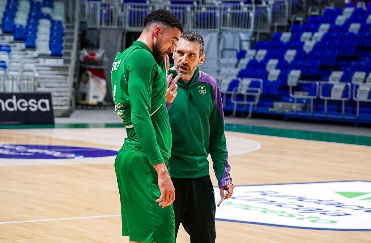 Duarte, que podría ser la gran novedad del partido del domingo en Barcelona, habla con Ibon Navarro.