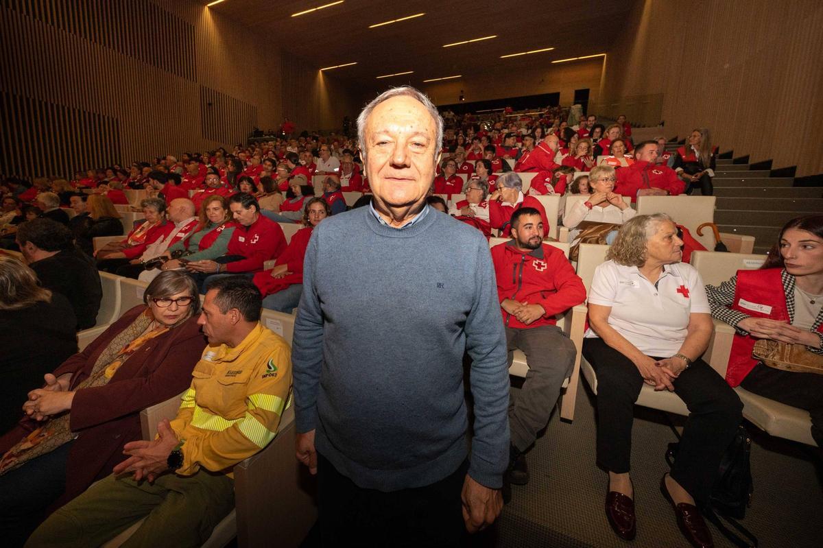 Alfonso Méndez a sus 77 años es voluntario de Cruz Roja desde hace 14.