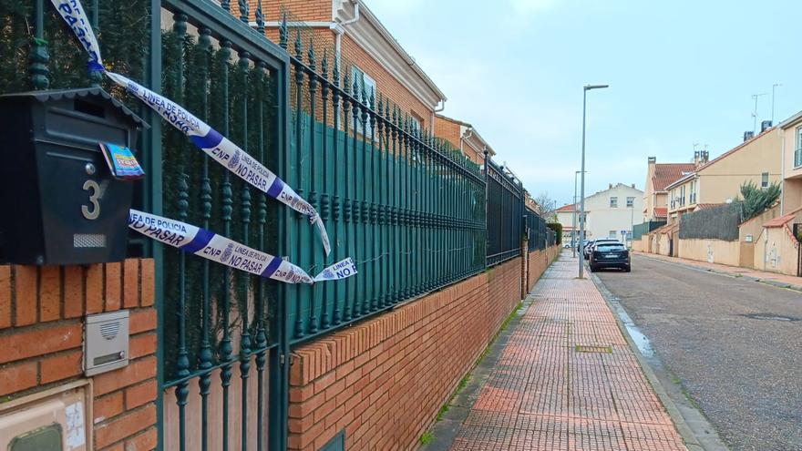 La empresa que gestiona el piso donde murió la educadora asegura que cumplen con el pliego de la Junta de Extremadura