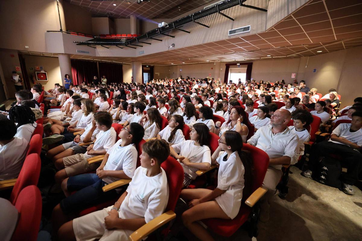 Todas las imágenes de la XXII edición del concurso de dibujo 'Un Parlament per a tothom'.