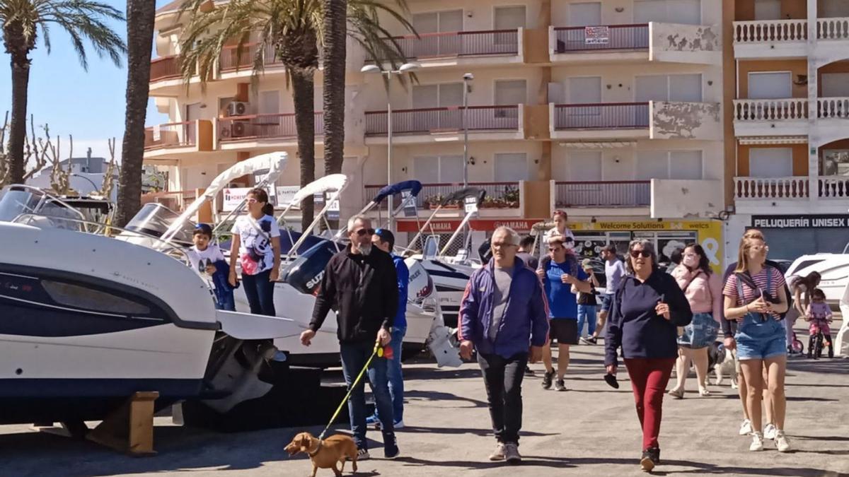 La Fira del Vaixell d’Empuriabrava, ahir al matí.  | DDG