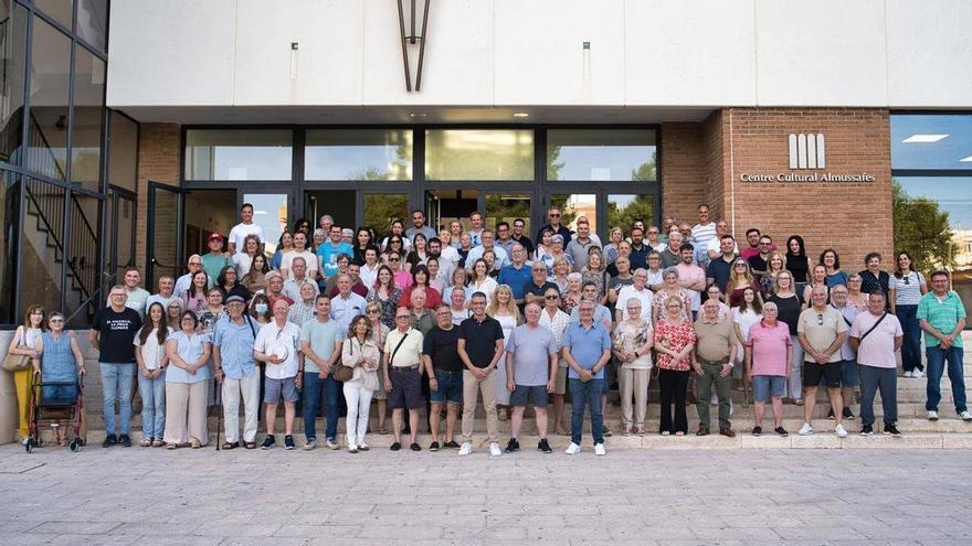 El alcalde de Almussafes exhibe músculo en el primer acto de su nuevo partido