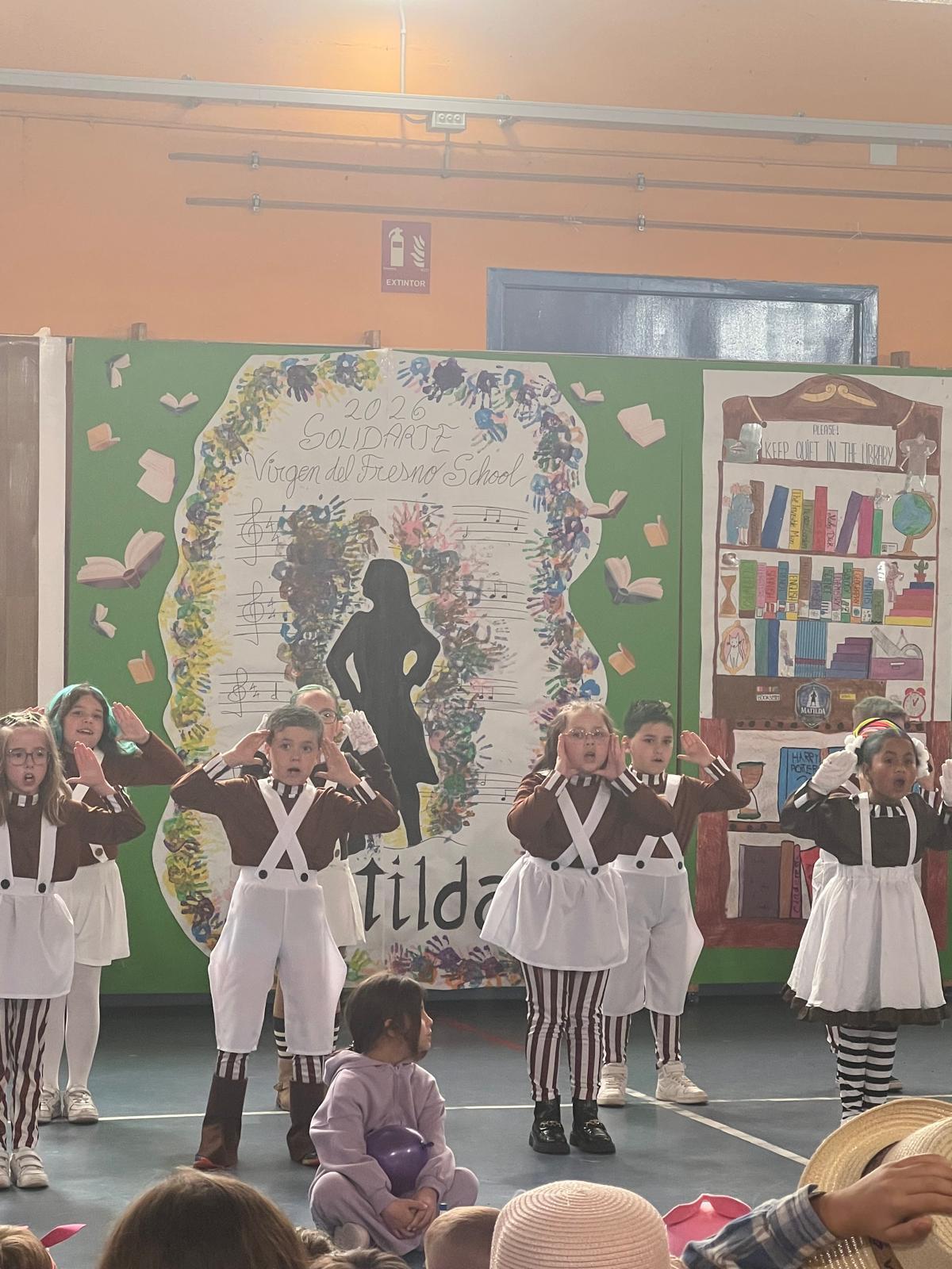 El festival "SolidArte" del colegio Virgen del Fresno de Grado, en imágenes