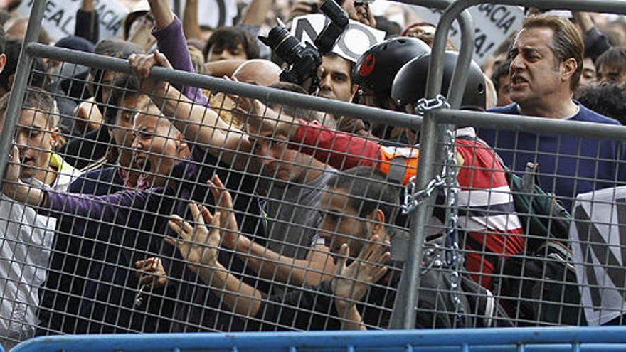 Protestas frente al Congreso en 2012.