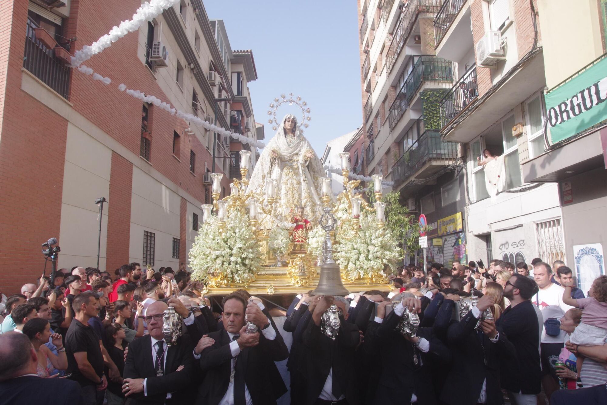 Procesión de Pentecostés de la Virgen del Rocío por la Victoria, 2025