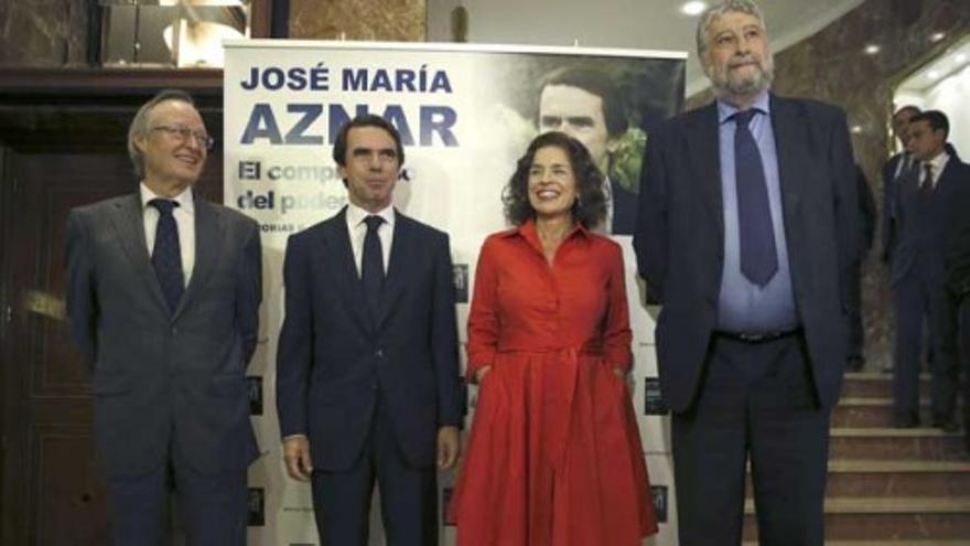 Aznar “toma nota”