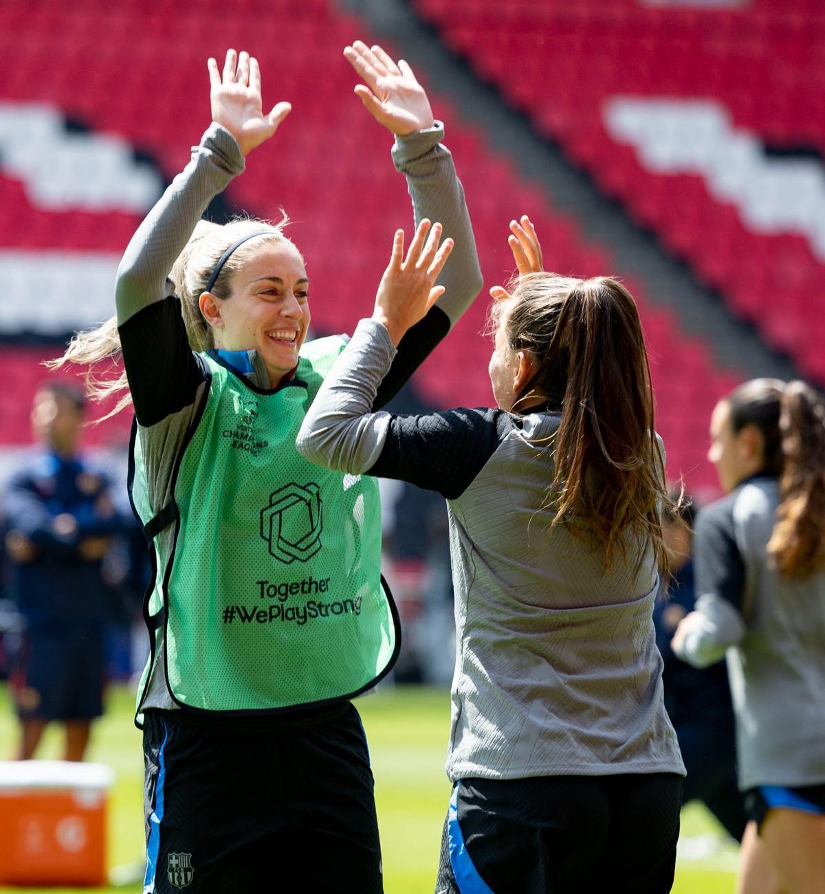Las imágenes del entrenamiento oficial del Barça en el estadio de la final de la UWCL