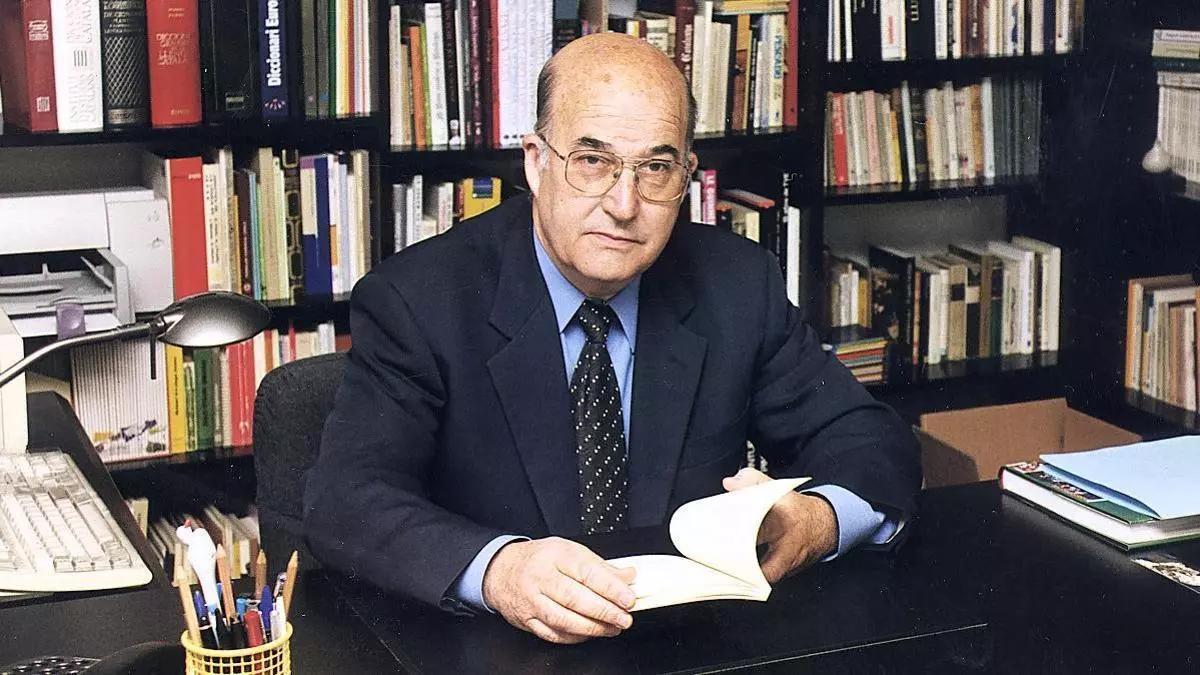Muere Josep Maria Salvatella, exalcalde de Llançà, exdiputado y escritor de largo recorrido