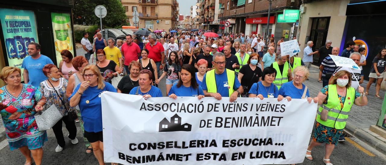 Manifestación celebrada en Benimàmet en junio contra el centro de menores tutelado.