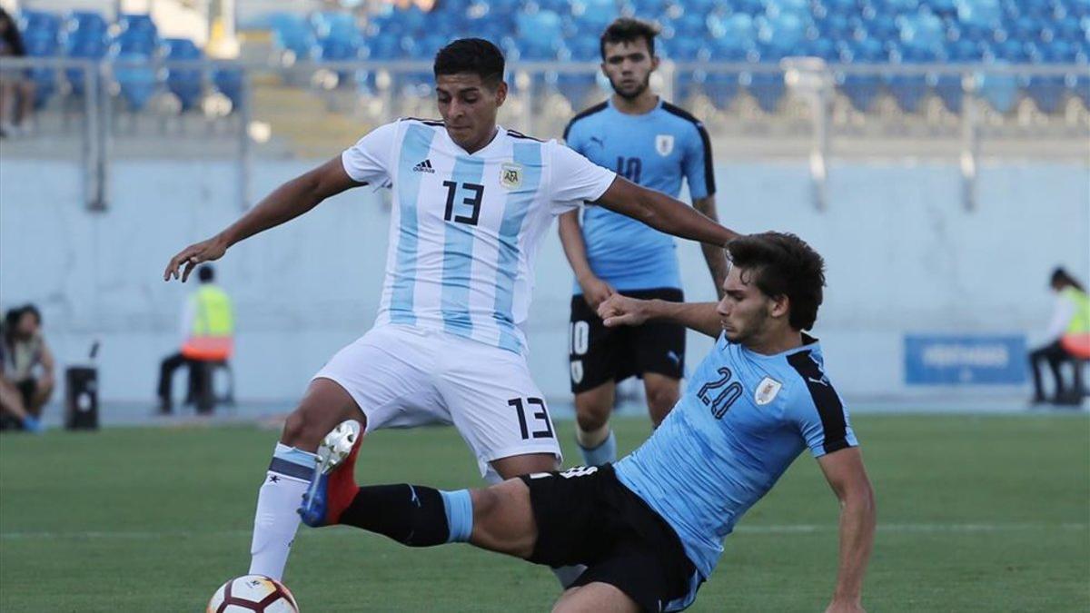 Partido entre las selecciones sub-20 de Argentina y Uruguay