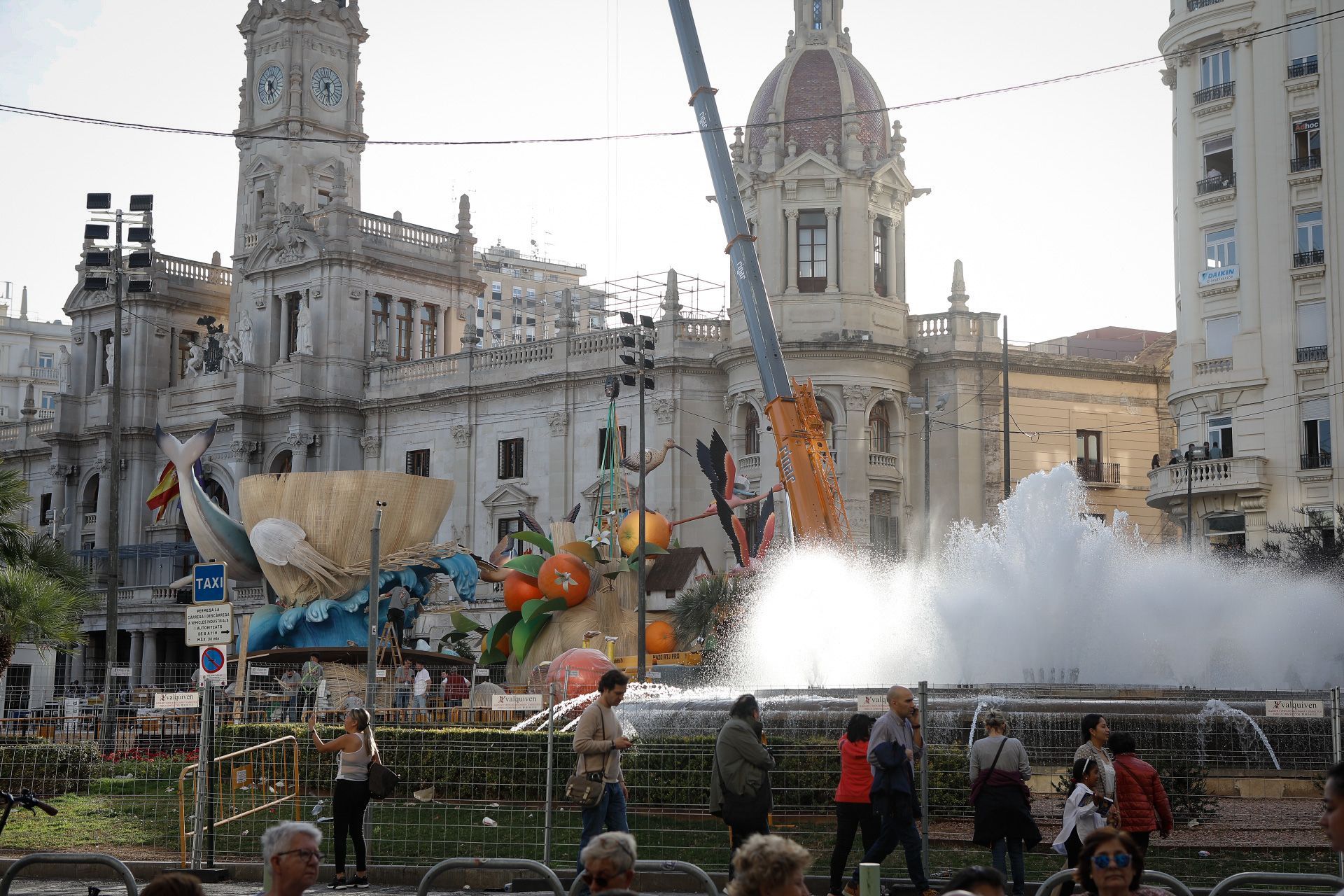 El centro de València se prepara para un lleno total el fin de semana