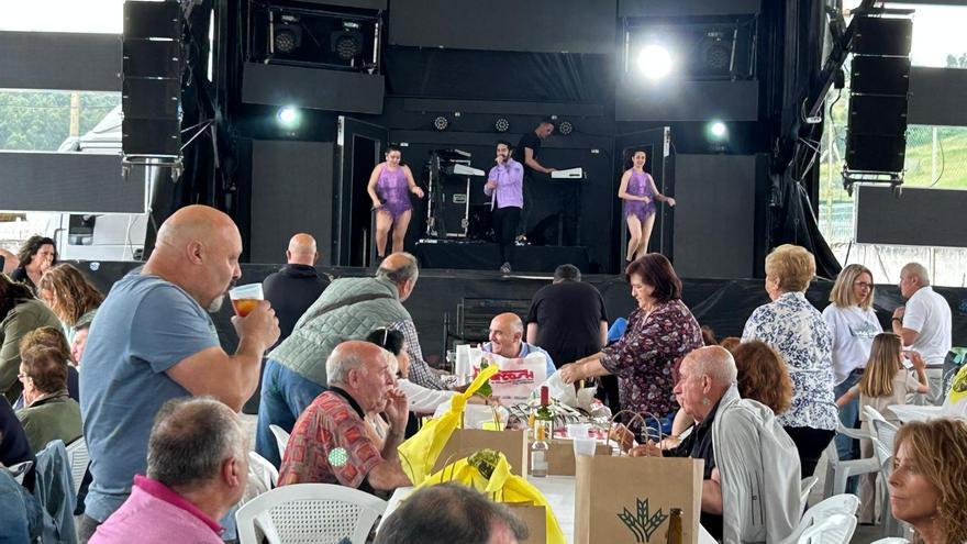 De Molleda a Villa: las parroquias de Corvera ultiman los preparativos para sus fiestas de verano