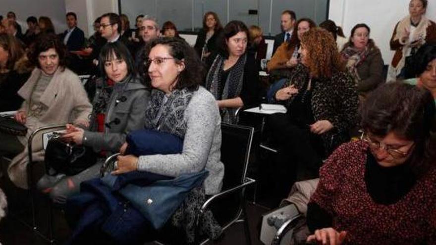 Asistentes a la presentación de la Marca de Excelencia en Igualdad, ayer, en la Escuela de Emprendedoras y Empresarias.