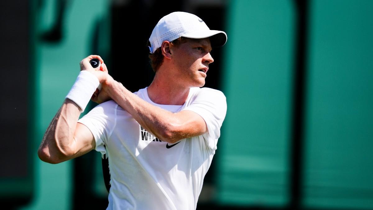 Jannik Sinner, entrenando en las instalaciones de Wimbledon