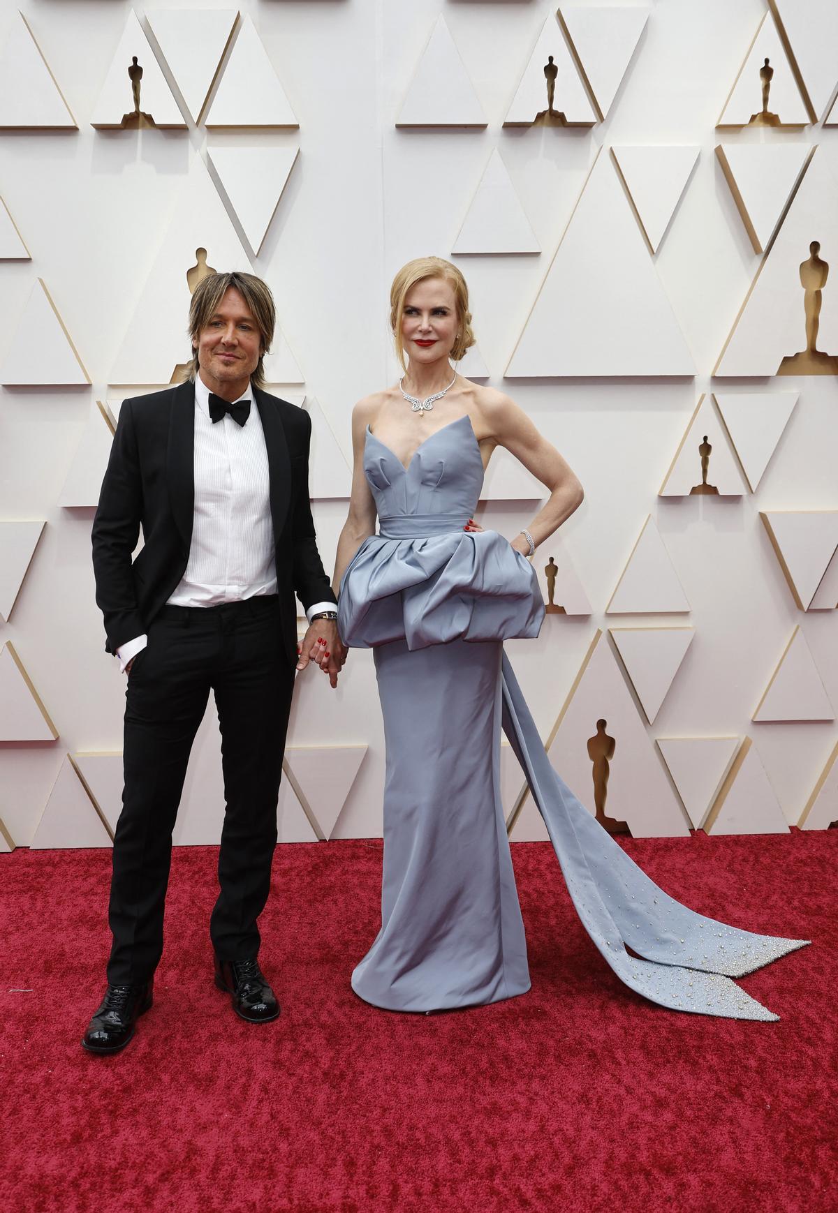 Keith Urban y Nicole Kidman, en la alfombra roja de los Oscars 2022