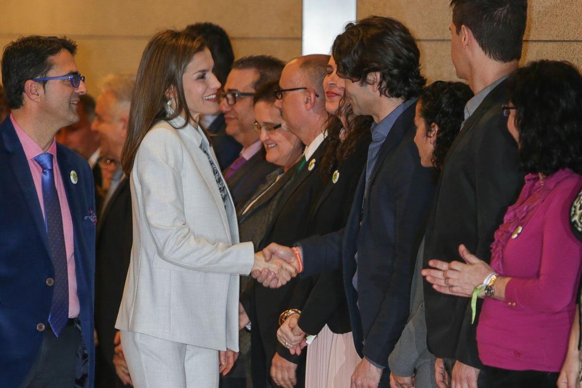 Letizia Ortiz con traje de chaqueta de Hugo Boss