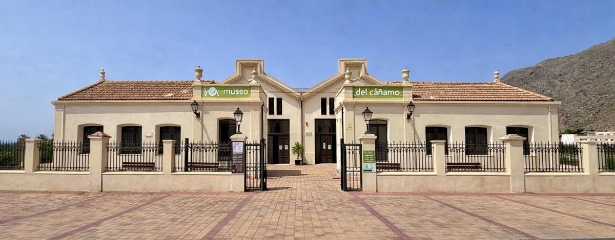 Museo del Cáñamo en el edificio del antiguo Matadero Municipal. Año 2025.