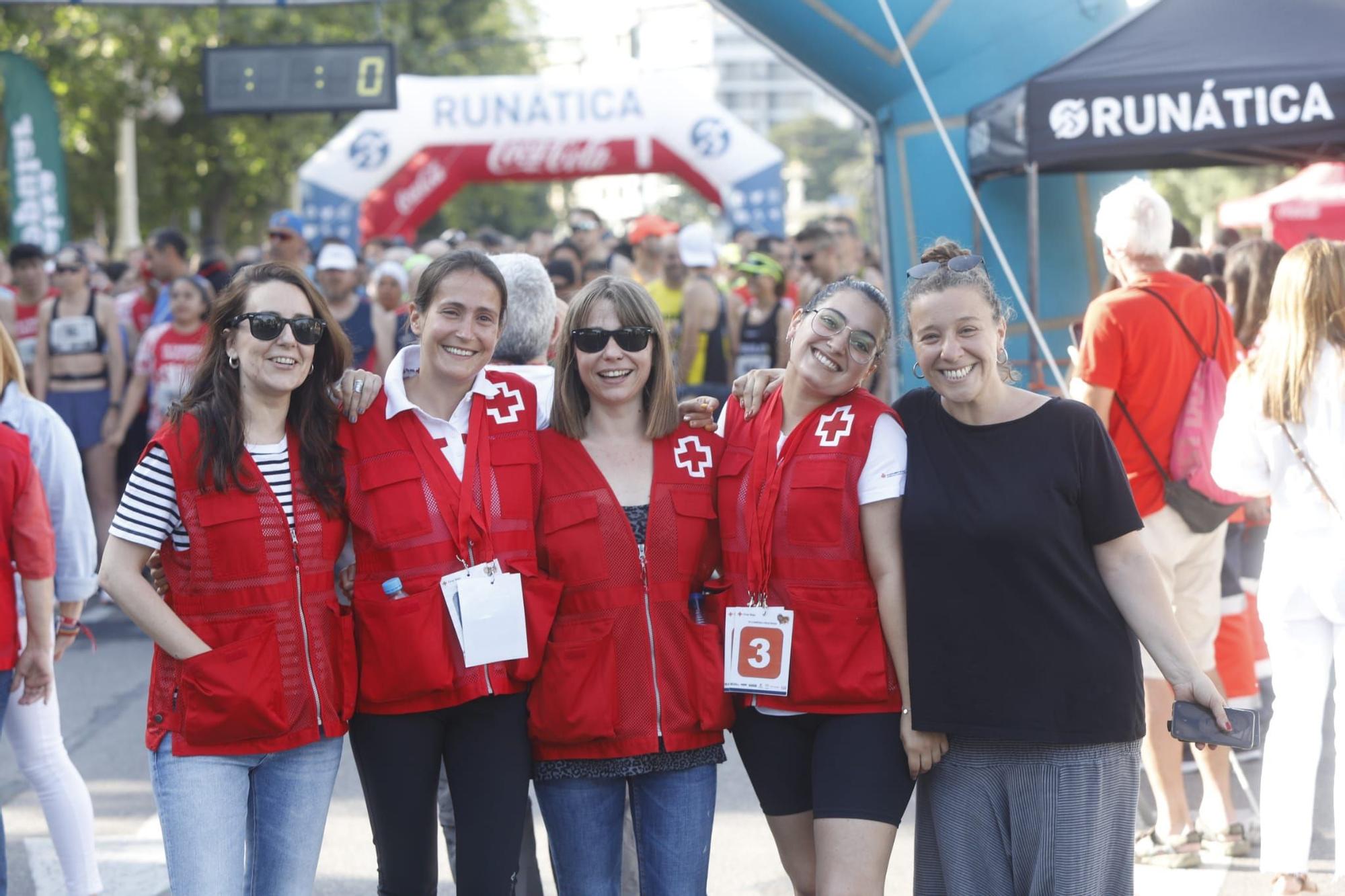 Miles de corredores en IX Carrera de Cruz Roja en València