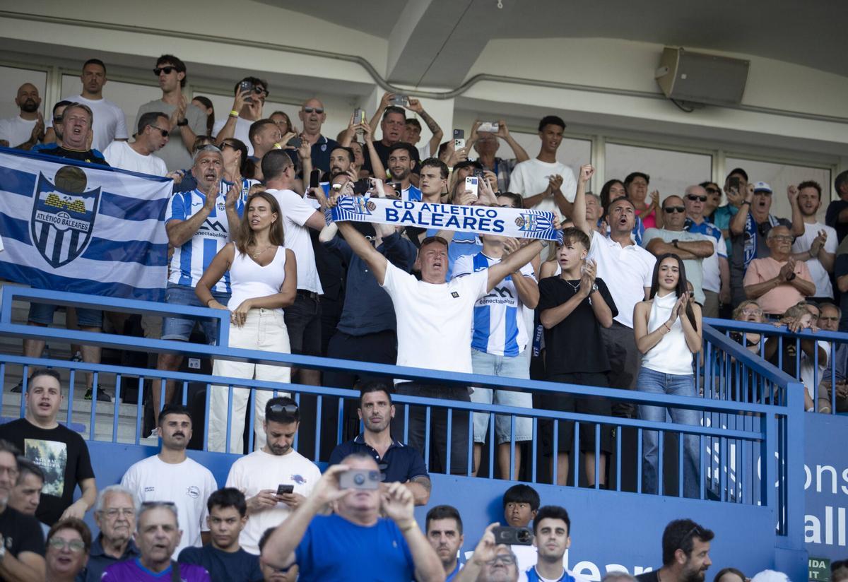 El Atlético Baleares - Real Jaén en imágenes