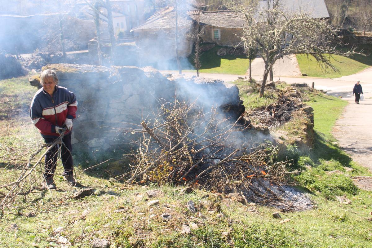 GALERÍA | San Salvador de Palazuelo se protege de los incendios GALERÍA | San Salvador de Palazuelo se protege de los incendios