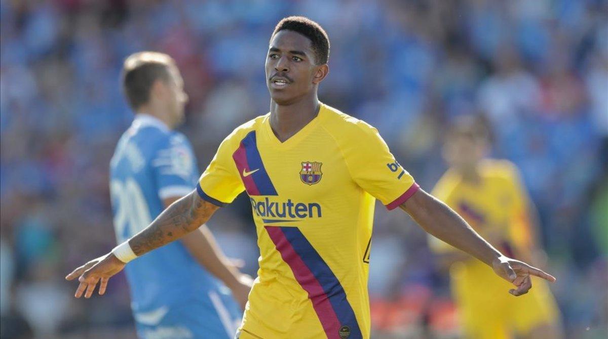 rtapounet50105260 barcelona s junior firpo celebrates after scoring during the191002160823