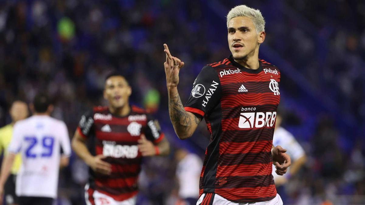 Pedro, artillero de la Libertadores, hizo un hat-trick en el partido de ida en Liniers