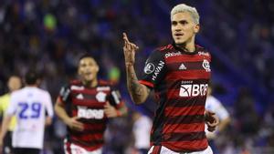 Pedro, artillero de la Libertadores, hizo un hat-trick en el partido de ida en Liniers