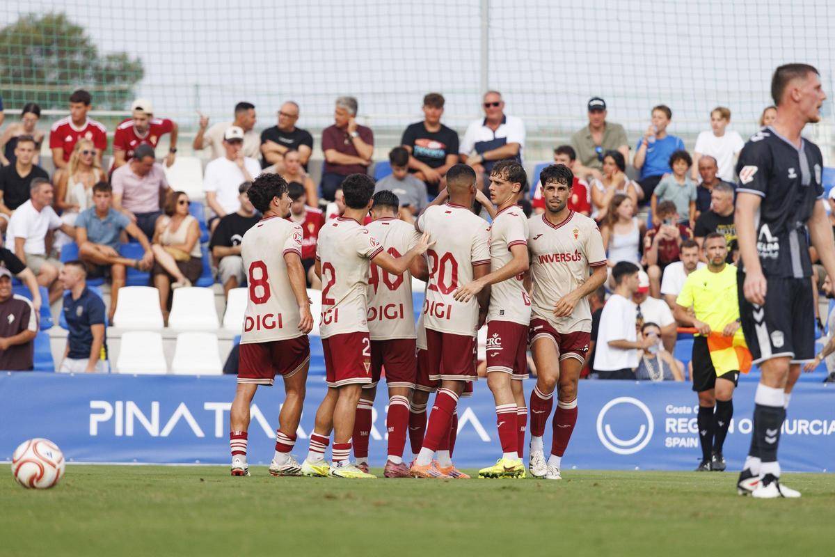 Las mejores imágenes de la primera victoria de pretemporada del Real Murcia frente al Eldense