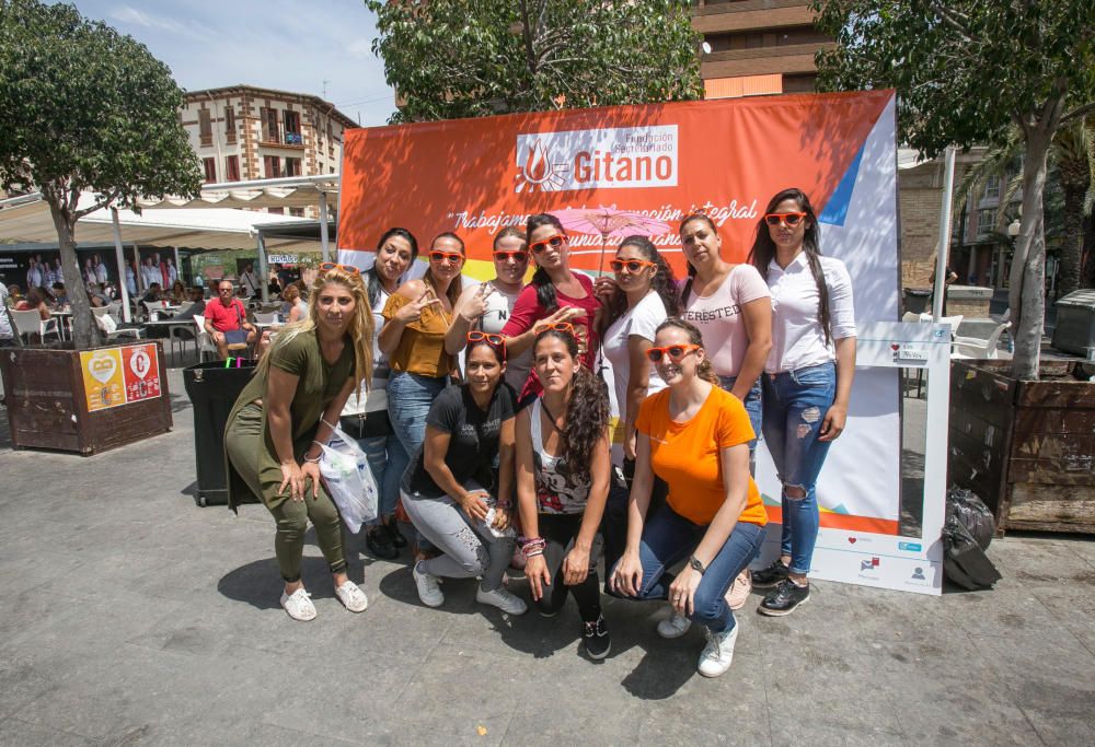 La jornada de puertas abiertas se celebró en la plaza del Mercado