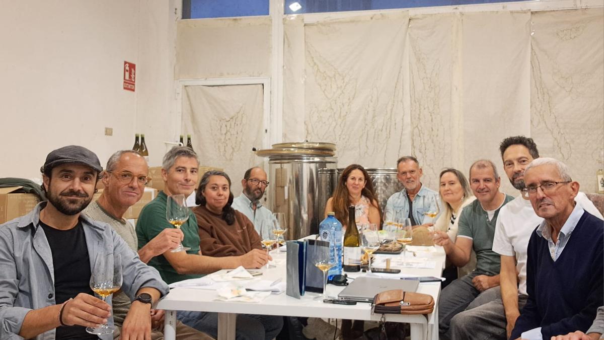 Integrantes de la nueva asociación betanceira.