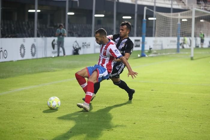 El FC Cartagena no falla ante el Algeciras y ya es colíder