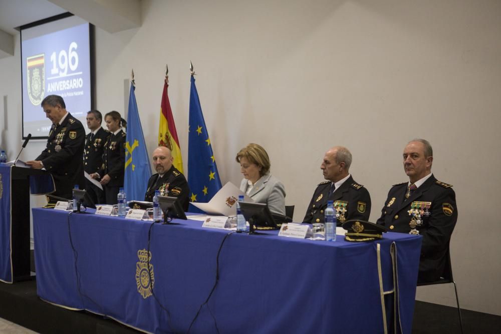 Actos de conmemoración del aniversario de la Policía